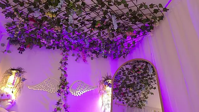 ISA NIXON online show from 7, 3, 2026