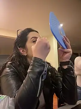 Kloe Novoa online show from 6, 3, 2026