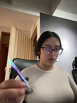 Kloe Novoa online show from 11, 2, 2026