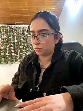 Kloe Novoa online show from 29, 10, 2025