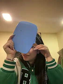 Kloe Novoa online show from 1, 4, 2026