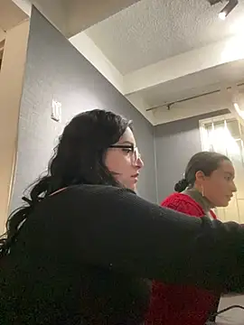 Kloe Novoa online show from 12, 1, 2026