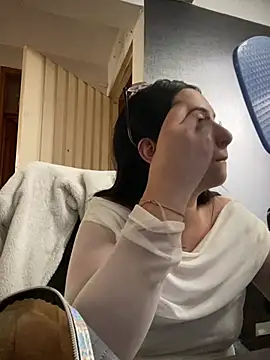 Kloe Novoa online show from 16, 2, 2026