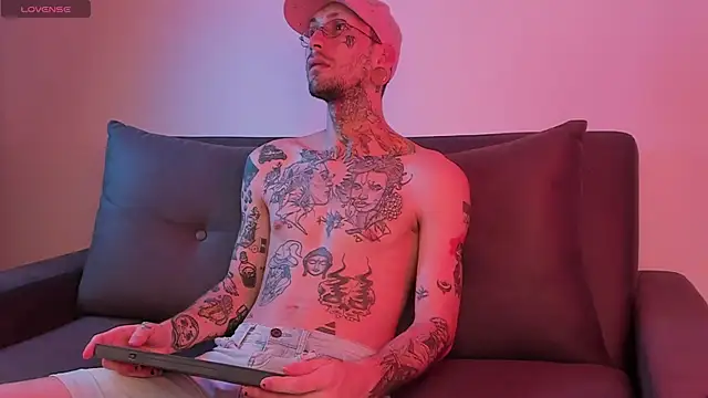 TokyoHatsumoto online show from 28, 10, 2025