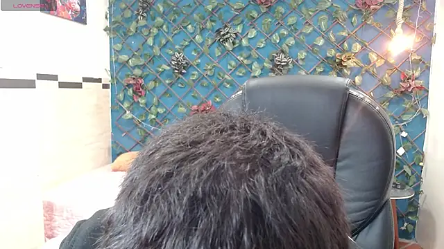 Garuo 18 online show from 14, 11, 2025