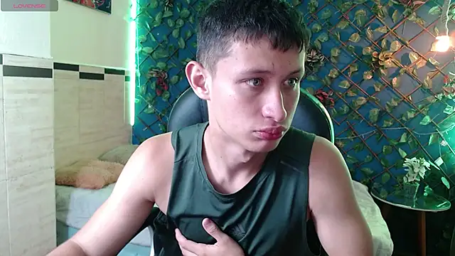 Garuo 18 online show from 23, 11, 2025