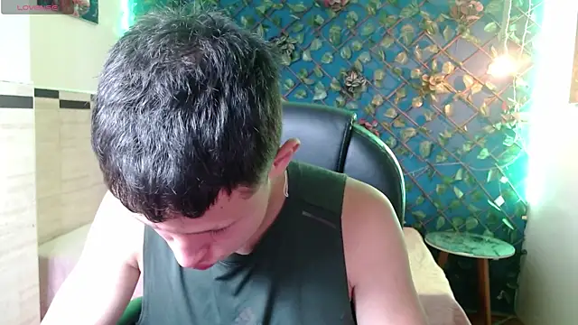 Garuo 18 online show from 18, 11, 2025