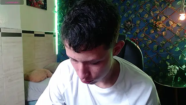 Garuo 18 online show from 26, 11, 2025