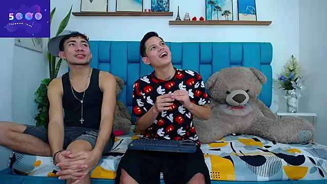 Hot Boys Latinos X online show from 9, 3, 2026