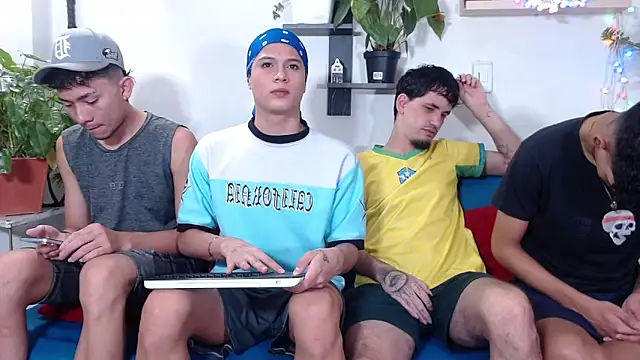 Hot Boys Latinos X online show from 12, 4, 2026