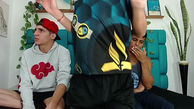 Hot Boys Latinos X online show from 1, 11, 2025