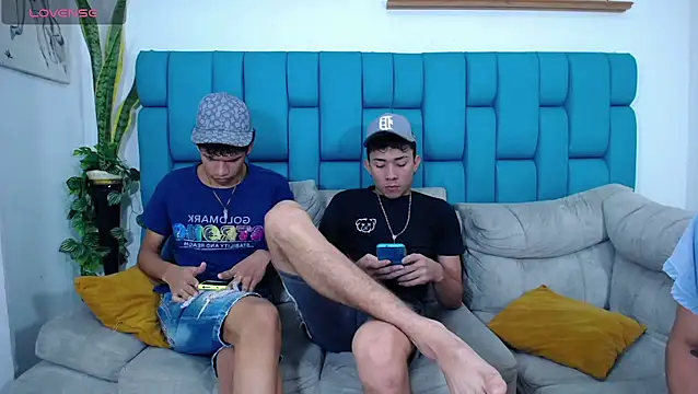 Hot Boys Latinos X online show from 28, 3, 2026