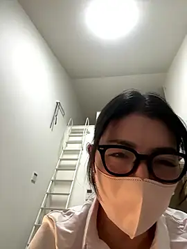 akimix xoxo online show from 10, 11, 2025