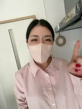 akimix xoxo online show from 18, 4, 2026