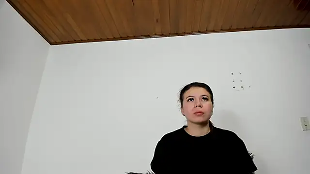 Vanessa Martinz online show from 14, 11, 2025