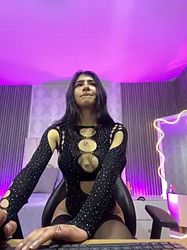 MAIILY TAY online show from 13, 11, 2025