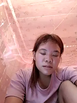 Snapshot of Bany_x chatting on 31, 10, 2025 Bany x online show from 31, 10, 2025