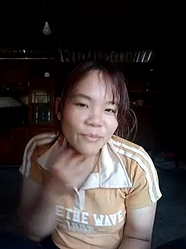 Snapshot of Bany_x chatting on 28, 10, 2025 Bany x online show from 28, 10, 2025