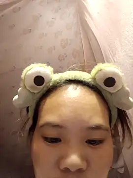 Snapshot of Bany_x chatting on 29, 10, 2025 Bany x online show from 29, 10, 2025