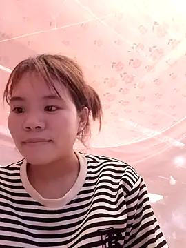 Snapshot of Bany_x chatting on 14, 11, 2025 Bany x online show from 14, 11, 2025