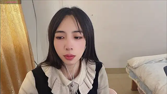 by-Hannah online show from 12, 11, 2025