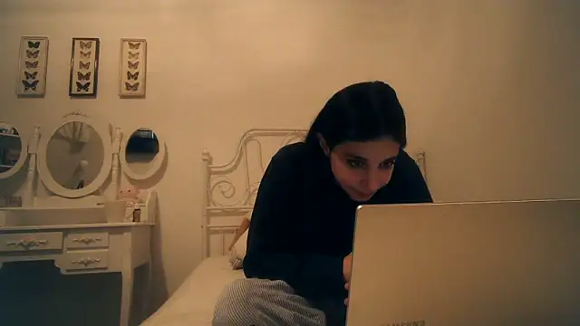 bellefleurrr online show from 13, 2, 2026