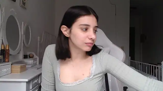 bellefleurrr online show from 4, 4, 2026