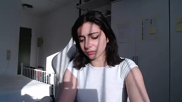 bellefleurrr online show from 28, 4, 2026