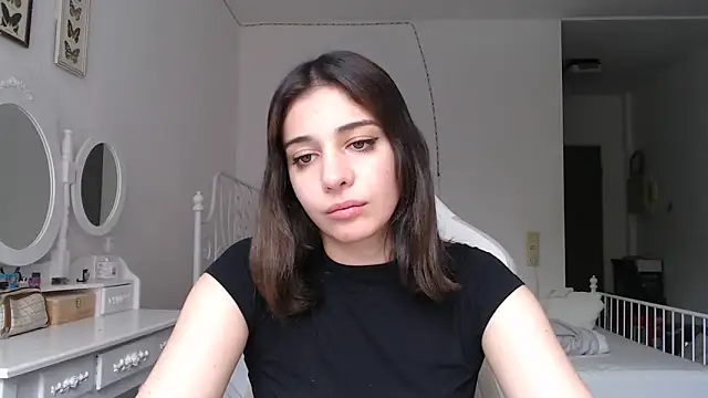 Snapshot of bellefleurrr chatting on 8, 6, 2026 bellefleurrr online show from 8, 6, 2026