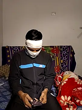 Snapshot of Heena-143 chatting on 17, 11, 2025 Heena-143 online show from 17, 11, 2025