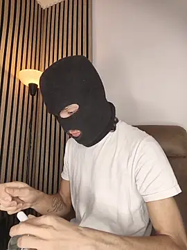 findomhot online show from 4, 12, 2025