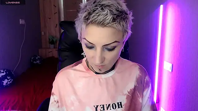 Sweet-n-Strong online show from 19, 11, 2025