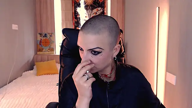 Snapshot of Sweet-n-Strong chatting on 6, 7, 2026 Sweet-n-Strong online show from 6, 7, 2026