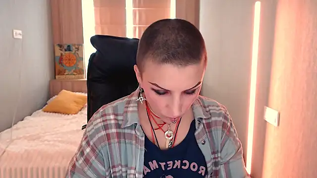 Snapshot of Sweet-n-Strong chatting on 17, 7, 2026 Sweet-n-Strong online show from 17, 7, 2026