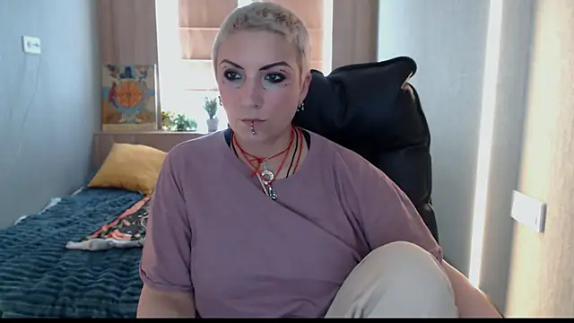 Snapshot of Sweet-n-Strong chatting on 13, 6, 2026 Sweet-n-Strong online show from 13, 6, 2026