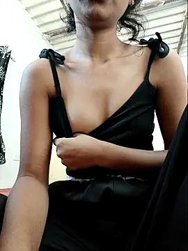 Snapshot of Kissu-Jaan chatting on 12, 11, 2025 Kissu-Jaan online show from 12, 11, 2025