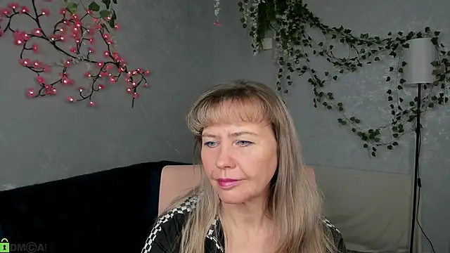 Carla Vogue online show from 1, 12, 2025