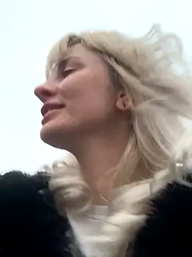 Snapshot of blondegirlx chatting on 10, 11, 2025 blondegirlx online show from 10, 11, 2025