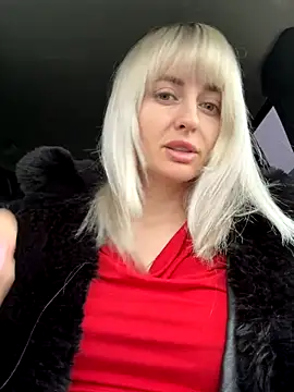 Snapshot of blondegirlx chatting on 29, 11, 2025 blondegirlx online show from 29, 11, 2025