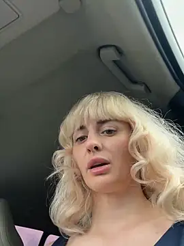 Snapshot of blondegirlx chatting on 9, 6, 2026 blondegirlx online show from 9, 6, 2026