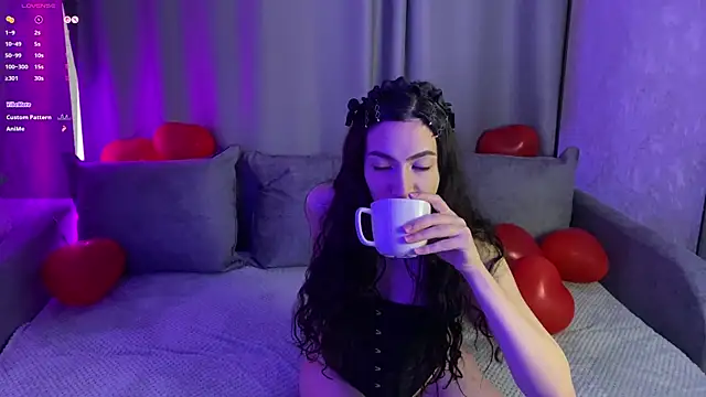 Mulan Lo online show from 23, 2, 2026