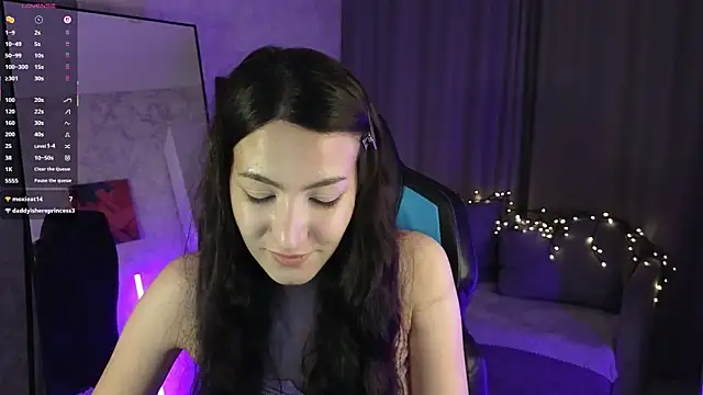 Mulan Lo online show from 3, 11, 2025