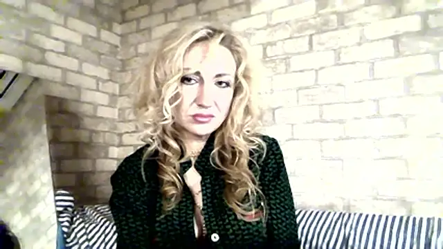 LilaniLoverx online show from 21, 11, 2025