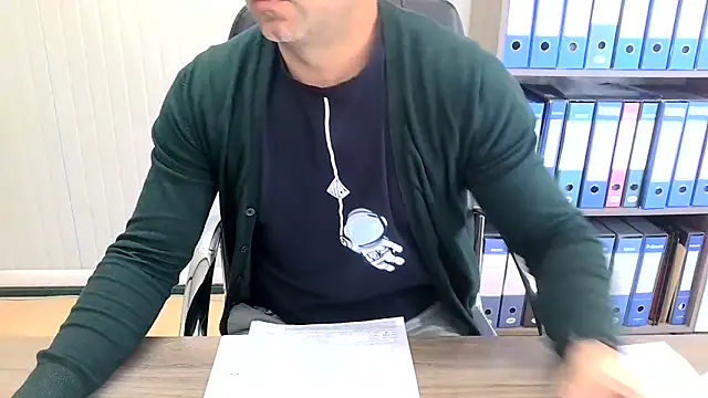 Evasionee online show from 10, 4, 2026