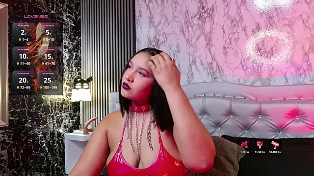 Snapshot of WhitneySweet chatting on 1, 2, 2026 WhitneySweet online show from 1, 2, 2026