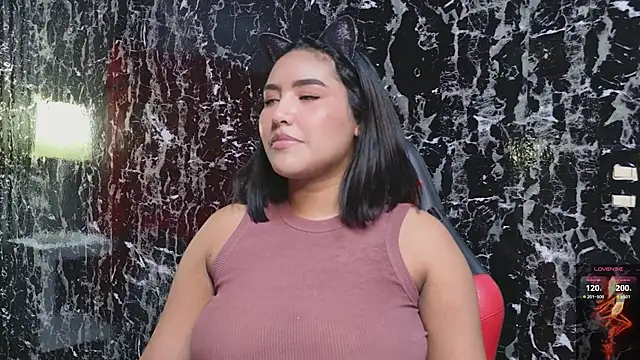 Snapshot of WhitneySweet chatting on 2, 3, 2026 WhitneySweet online show from 2, 3, 2026