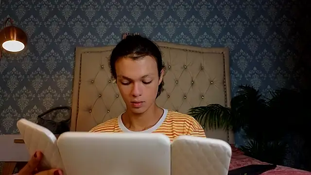 Snapshot of Indi_rave chatting on 12, 1, 2026 Indi rave online show from 12, 1, 2026