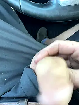 Snapshot of Quickcum2201 chatting on 17, 11, 2025 Quickcum2201 online show from 17, 11, 2025