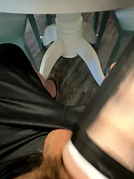 Snapshot of Quickcum2201 chatting on 9, 1, 2026 Quickcum2201 online show from 9, 1, 2026