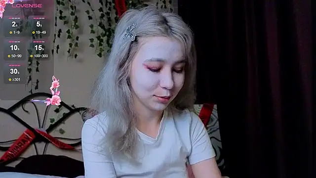 Alika Kiss online show from 31, 10, 2025